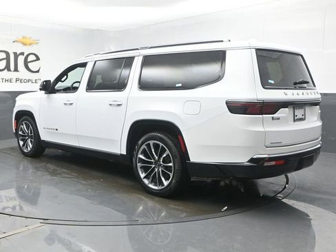 Used 2023 Jeep Wagoneer L Series III w/ Premium Group I AWD/4WD image 37