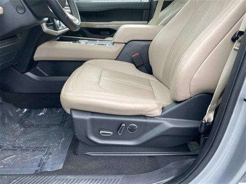 Certified 2024 Ford Expedition Limited image 56
