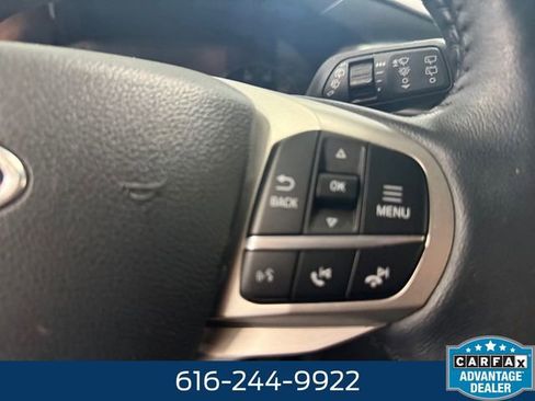 Used 2022 Ford Explorer Limited w/ Equipment Group 301A AWD/4WD image 18