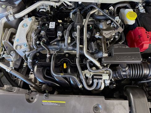 Used 2024 Nissan Sentra SV FWD image 39