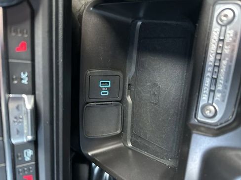 Used 2022 Ford Bronco Badlands image 29