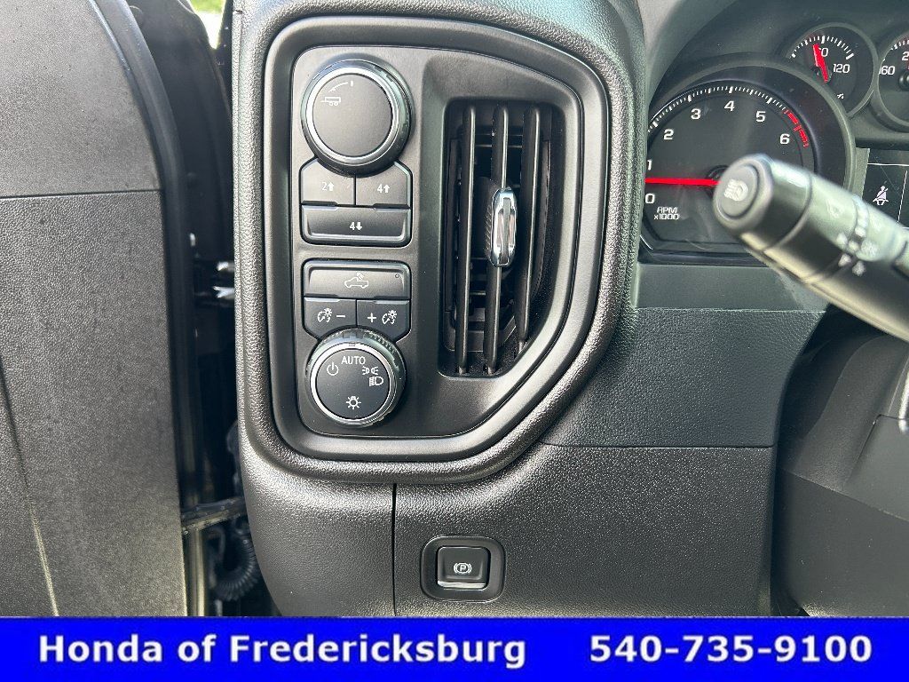 Used 2024 Chevrolet Silverado 2500 Custom w/ Custom Convenience Package AWD/4WD image 22