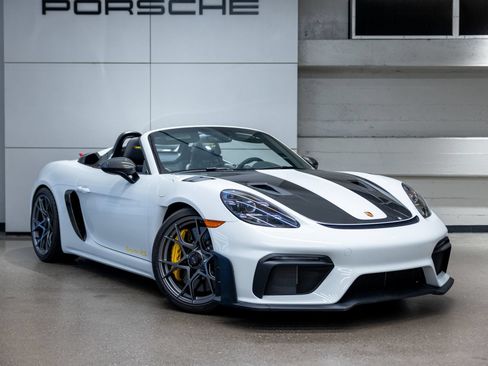 Certified 2025 Porsche 718 Boxster Spyder RS RWD image 10