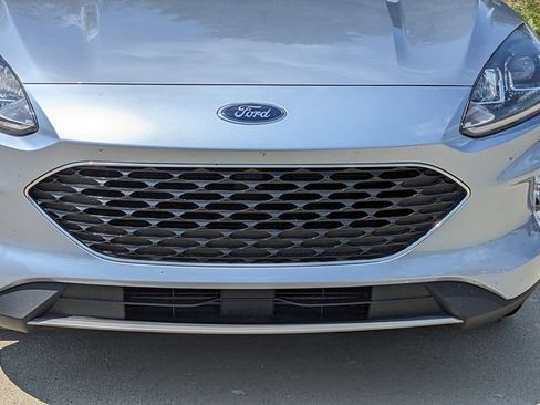 Used 2022 Ford Escape SEL w/ Class II Trailer Tow Package AWD/4WD image 9
