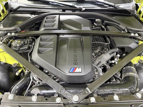 Used 2024 BMW M4 xDrive Competition w/ M Carbon Exterior Package AWD/4WD image 40
