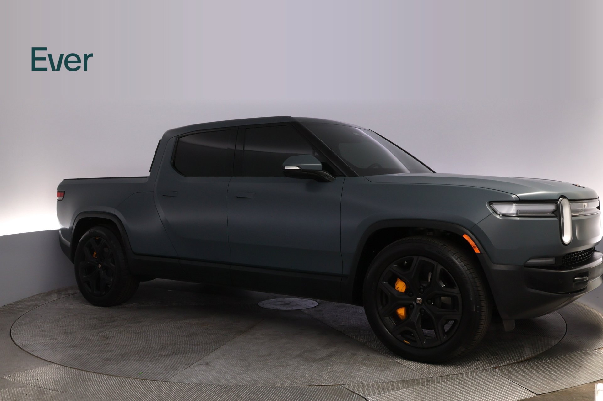 Used 2025 Rivian R1T Premium Tri AWD/4WD image 14