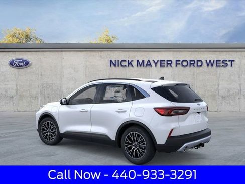 New 2026 Ford Escape SE w/ Class II Trailer Tow Package image 5
