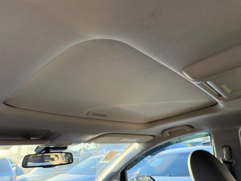 Used 2015 Honda Odyssey Touring Elite image 14