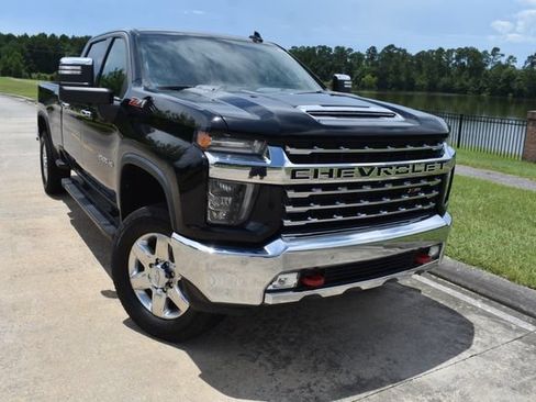 Used 2020 Chevrolet Silverado 2500 LTZ w/ LTZ Premium Package AWD/4WD image 2