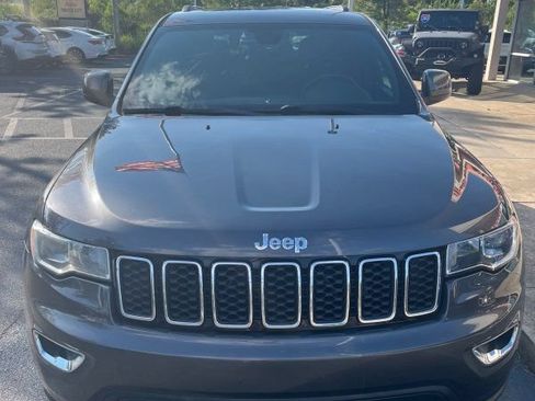 Used 2017 Jeep Grand Cherokee Laredo w/ Quick Order Package 2BE RWD image 2