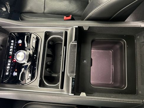 Used 2024 Jeep Grand Wagoneer L Series II w/ Quick Order Packagew 28T image 16