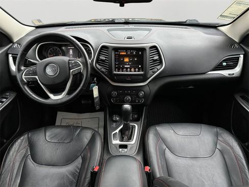 Used 2015 Jeep Cherokee Trailhawk w/ Leather Interior Group image 17