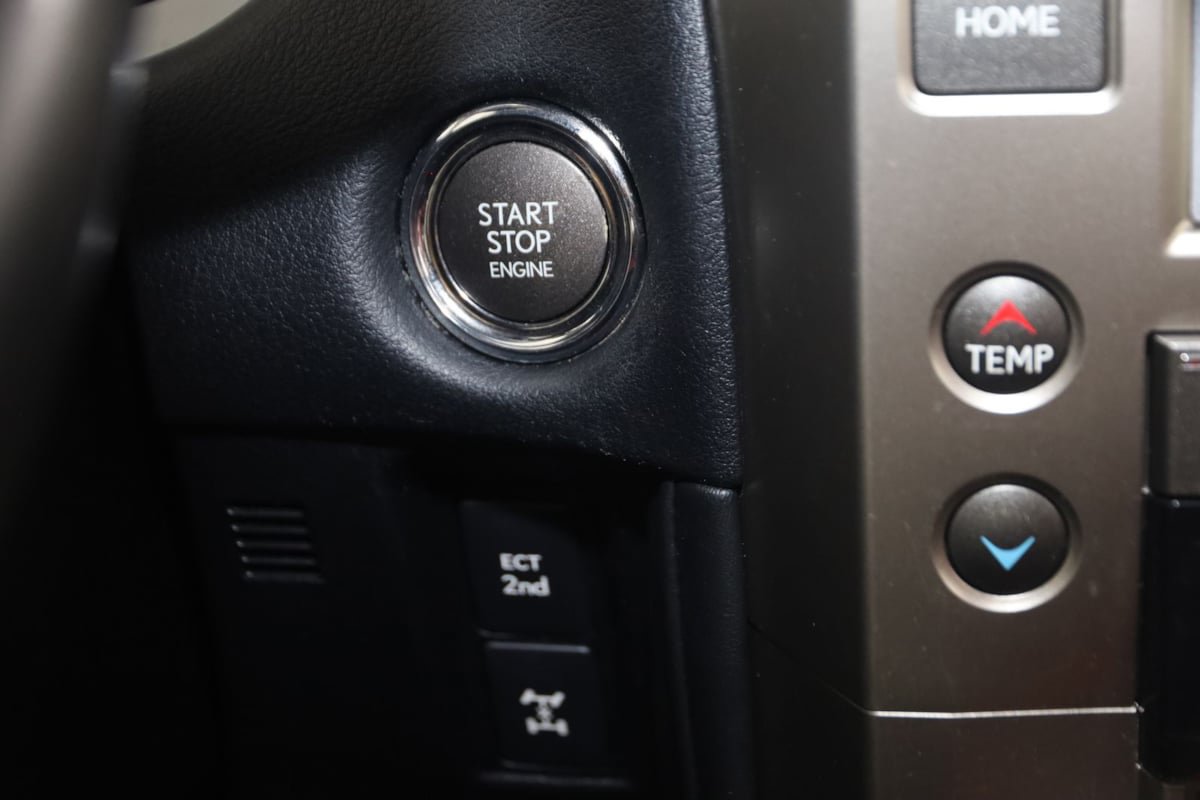 Used 2021 Lexus GX 460 w/ Accessory Package AWD/4WD image 31