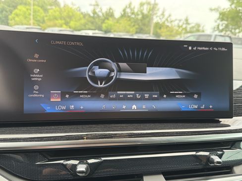 New 2026 BMW X5 sDrive40i w/ M Sport Package RWD image 9