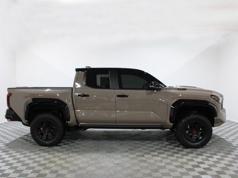Used 2025 Toyota Tacoma TRD Pro image 7