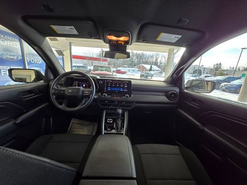 Used 2023 Chevrolet Colorado Trail Boss w/ Technology Package image 25