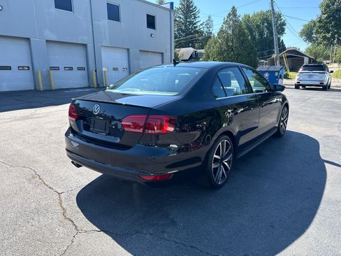 Used 2014 Volkswagen Jetta GLI Autobahn FWD image 3