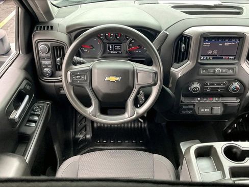 Used 2023 Chevrolet Silverado 2500 W/T w/ WT Convenience Package AWD/4WD image 4