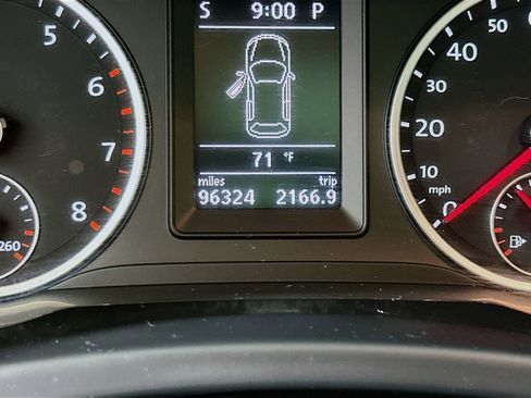 Used 2012 Volkswagen Tiguan S FWD image 12