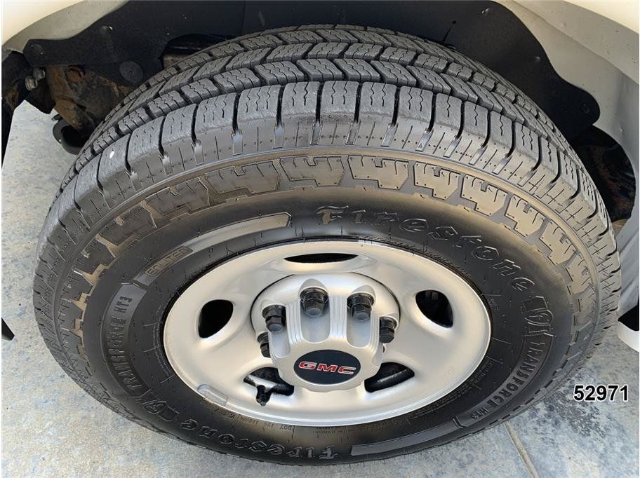 Used 2021 GMC Savana 3500 w/ Power Convenience Package RWD image 21