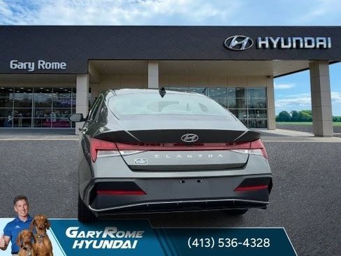 Certified 2024 Hyundai Elantra SEL w/ Convenience Package FWD image 7