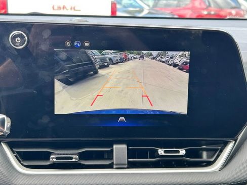 Used 2025 Chevrolet Equinox LT FWD image 26