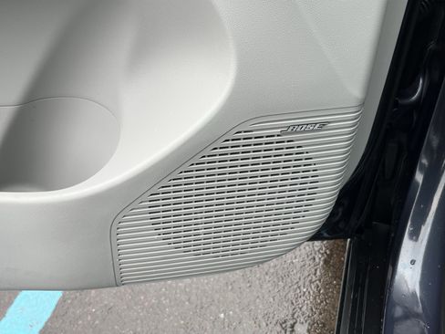 Certified 2025 Hyundai Kona Limited image 19