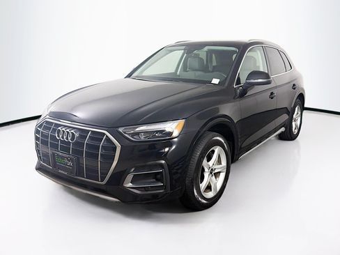Used 2021 Audi Q5 2.0T Premium w/ Convenience Package AWD/4WD image 3