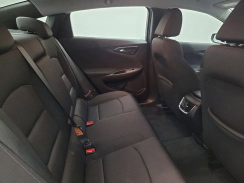 Used 2019 Chevrolet Malibu LT FWD image 19