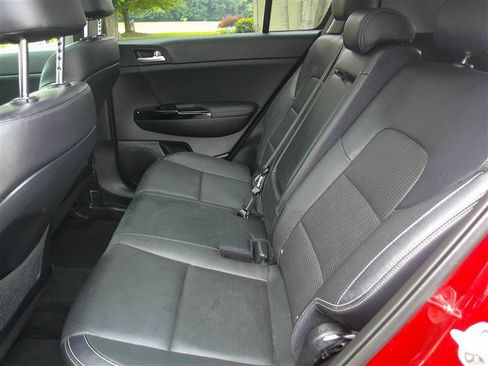 Used 2020 Kia Sportage EX w/ Option Group 15 AWD/4WD image 18