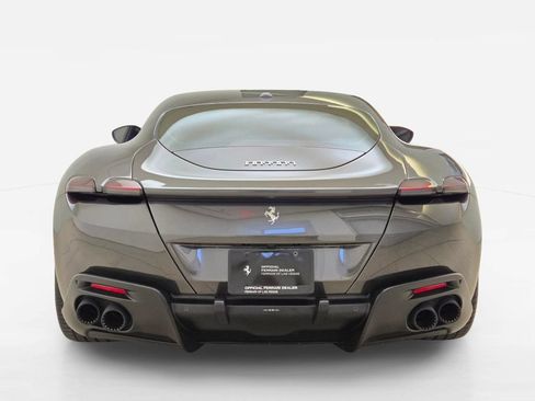 Used 2022 Ferrari Roma RWD image 10