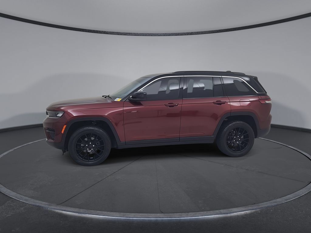 Used 2023 Jeep Grand Cherokee Laredo w/ Luxury Tech Group I AWD/4WD image 10