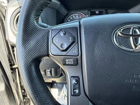 Used 2021 Toyota Tacoma TRD Off-Road w/ Technology Package AWD/4WD image 26