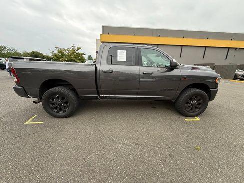 Used 2022 RAM 3500 Big Horn w/ Night Edition AWD/4WD image 6