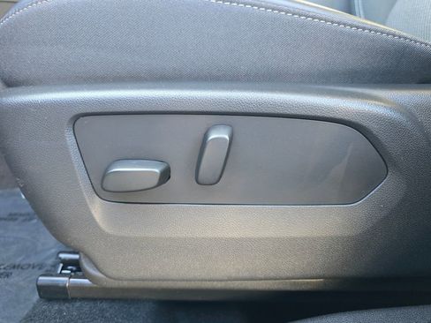 Certified 2023 Buick Envision Preferred image 18