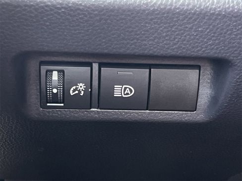 Used 2025 Toyota RAV4 XLE image 21