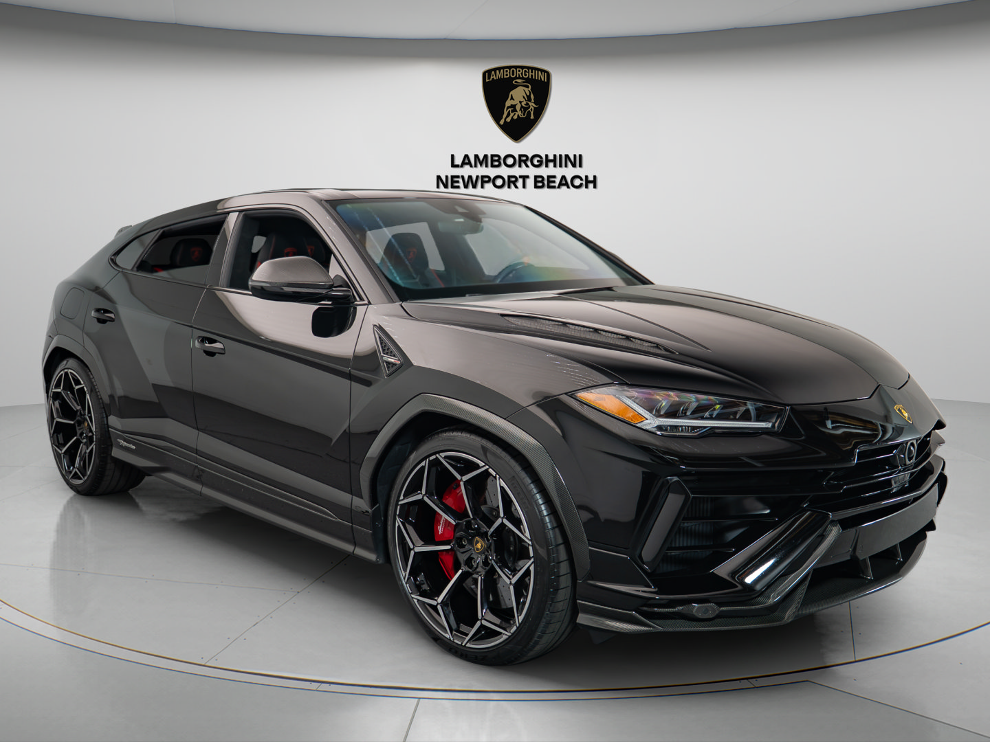 Used 2023 Lamborghini Urus Performante AWD/4WD image 1