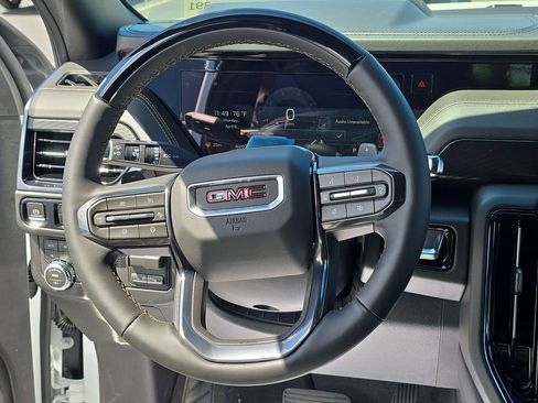 New 2026 GMC Yukon XL AT4 image 19