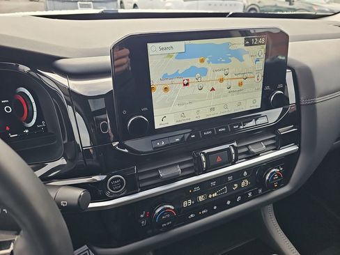 Used 2024 Nissan Pathfinder Platinum w/ Cargo Package image 39