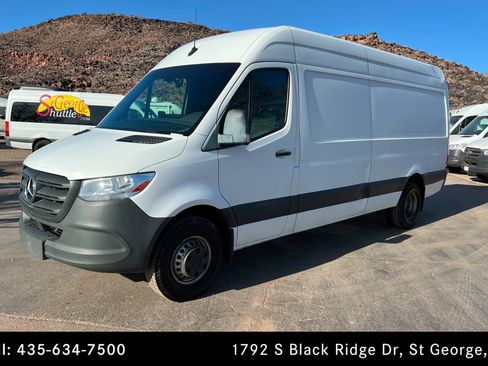 Used 2019 Mercedes-Benz Sprinter 170 Cargo image 1