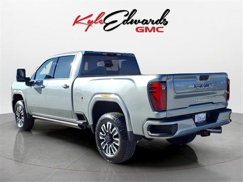 New 2026 GMC Sierra 2500 Denali Ultimate image 7