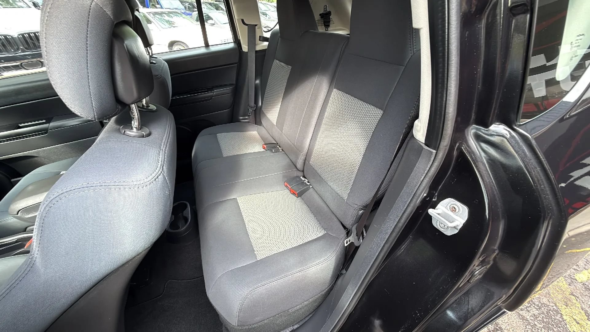 Used 2010 Jeep Compass Sport w/ PWR Equipment Group AWD/4WD image 16