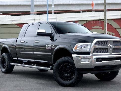 Used 2014 RAM 2500 Limited image 1