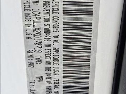 Used 2019 Jeep Cherokee Overland w/ Technology Group image 25