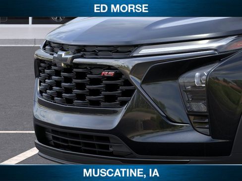 New 2026 Chevrolet Trax RS w/ Sunroof Package FWD image 13