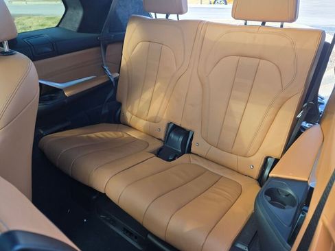 Used 2022 BMW X7 xDrive40i w/ M Sport Package image 30