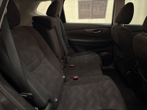 Used 2016 Nissan Rogue S image 23