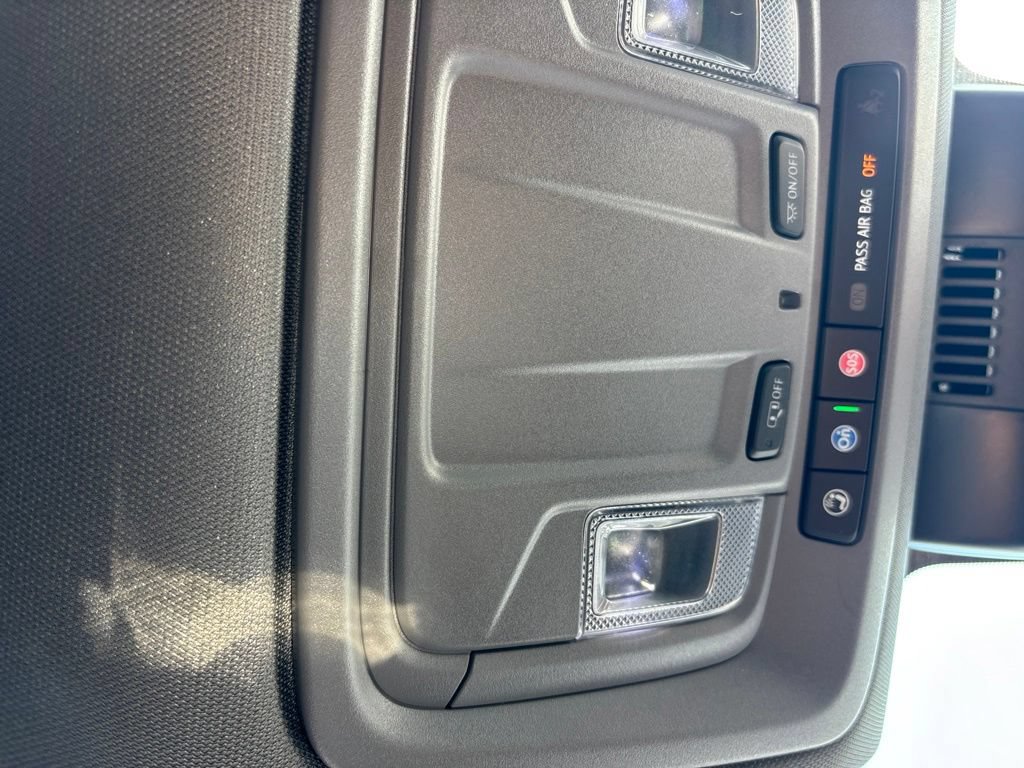 Used 2024 Chevrolet Silverado 1500 Custom Trail Boss AWD/4WD image 21