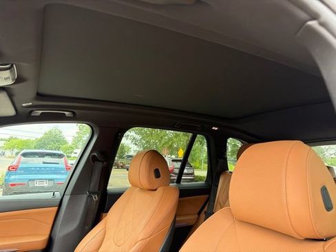 Used 2024 BMW X5 xDrive40i w/ M Sport Package AWD/4WD image 7