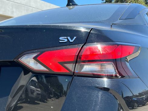Used 2023 Nissan Versa SV FWD image 13